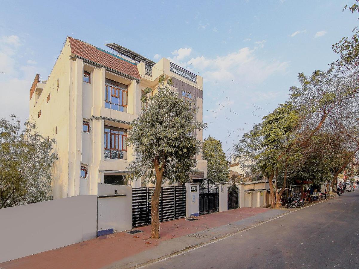 Oyo Flagship 4434 Earth Inn Lucknow Exterior photo